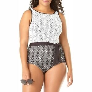 Anne Cole NWT Women's Crochet Lace High Neck One Piece Swimsuit in Black & White